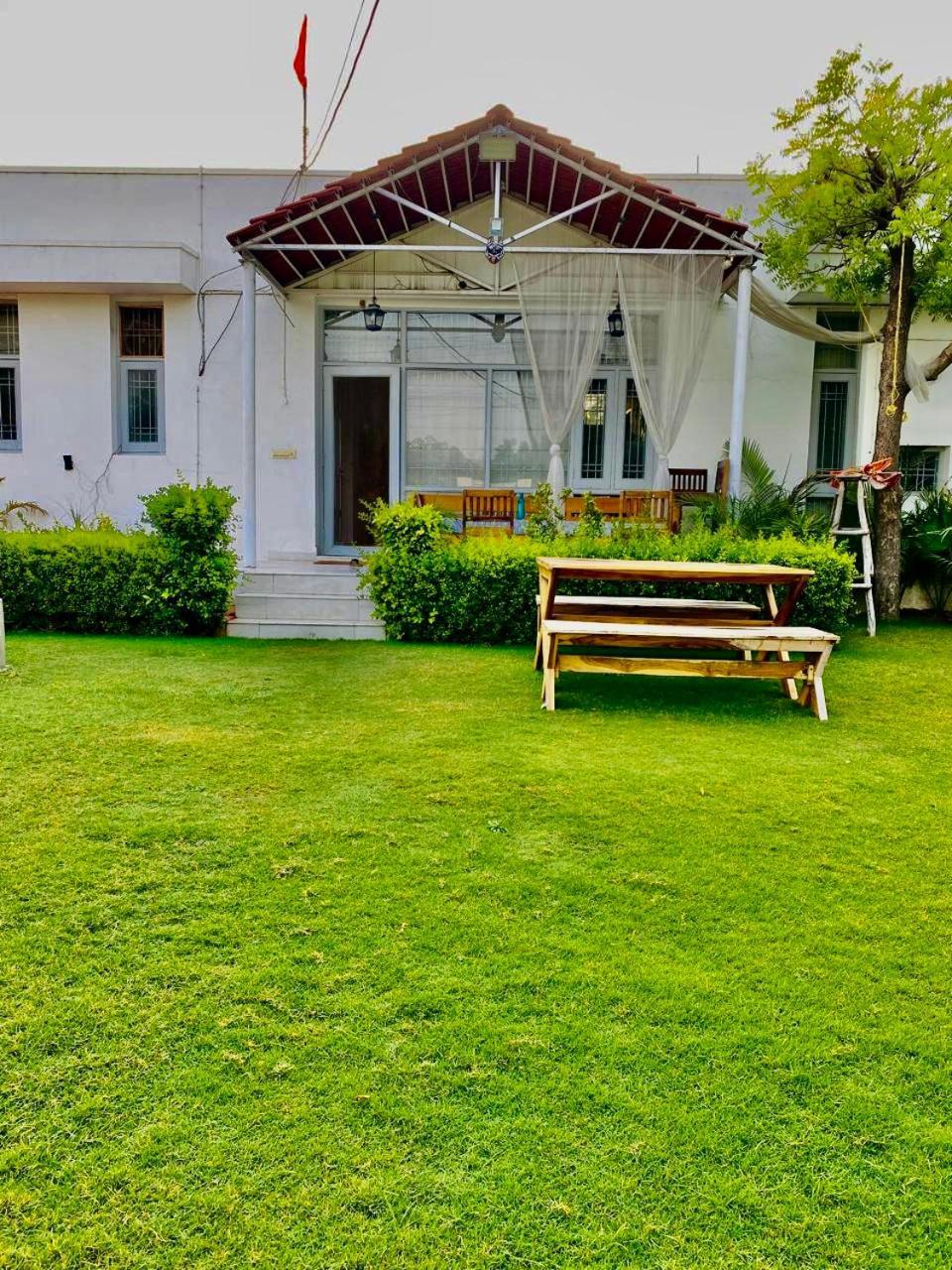 Solanki Farms & Pool Villa Garden Fully Private Dźajpur Zewnętrze zdjęcie